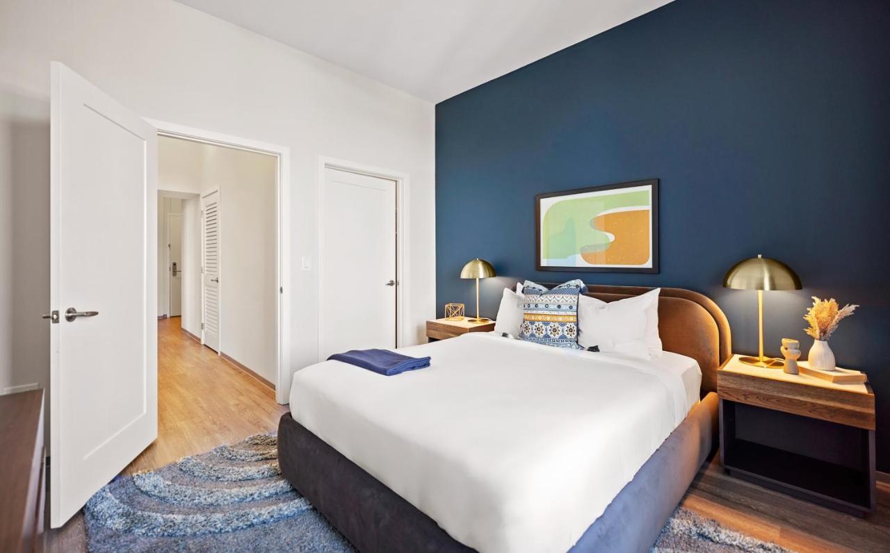 Placemakr Premier Sobro NashvilleNashville  Kültér fotó A bedroom at the Hotel